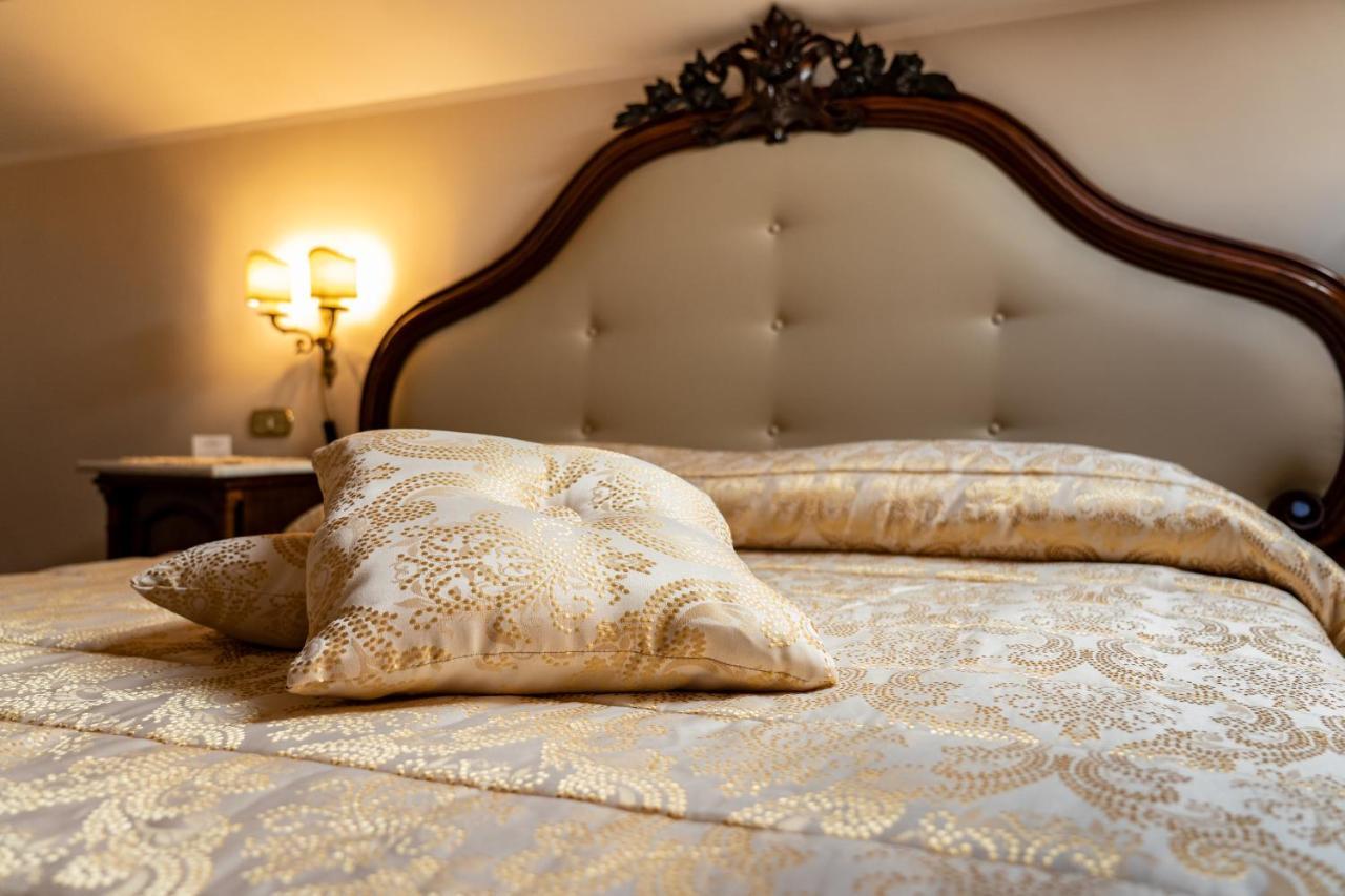 카세르타 Real Borbone B&B 외부 사진