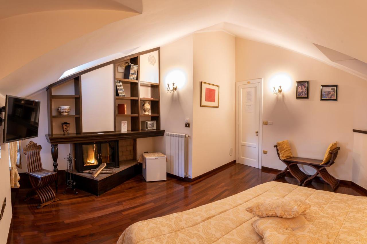 카세르타 Real Borbone B&B 외부 사진